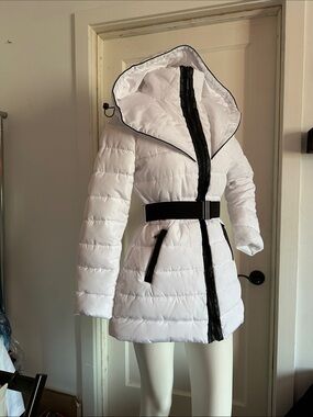 XS S M L Le chateau NEW White Quilted Hooded Belted Puffer Jacket Fall Winter